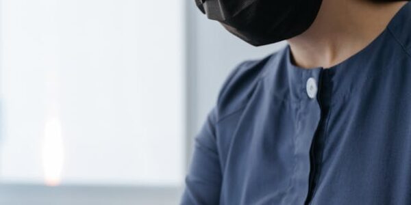 Zalety porcelanowych koron zębowych