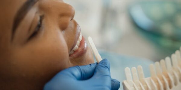 bolesność zakładania licówek zębowych