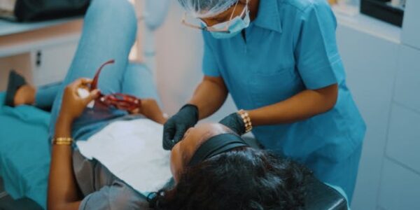 Leczenie kanałowe pod narkozą – dla kogo?