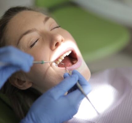 Czy bonding zębów się przebarwia?