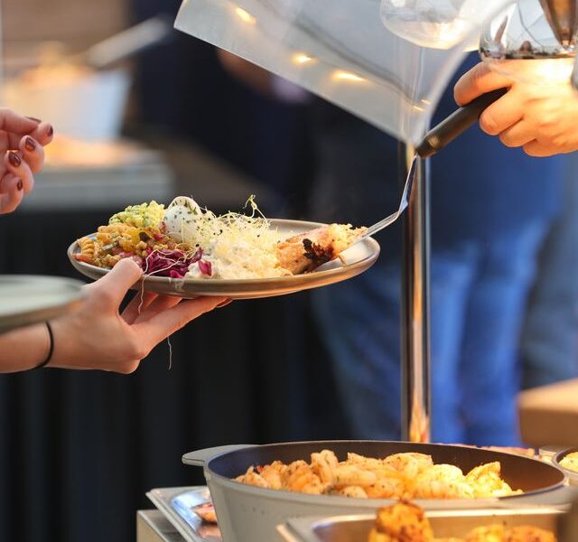 Jak działa szokówka gastronomiczna i kiedy warto jej używać?